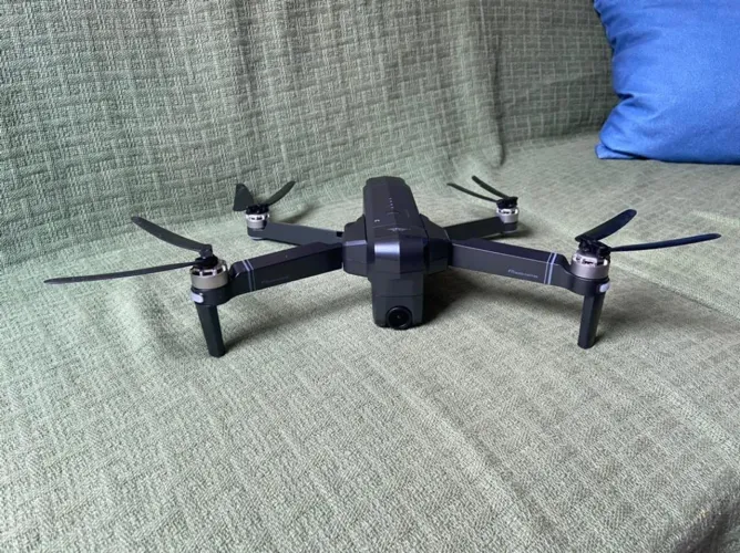 VENDO DRONE SJRC SEMI NOVO EM ÓTIMAS CONDIÇÕES 