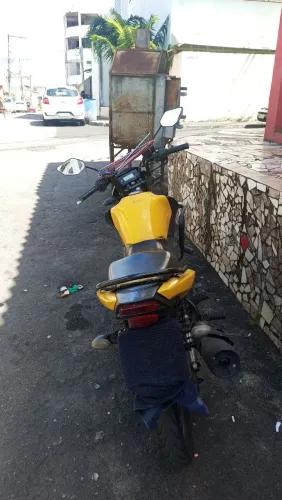 Vende-se Moto Yamaha