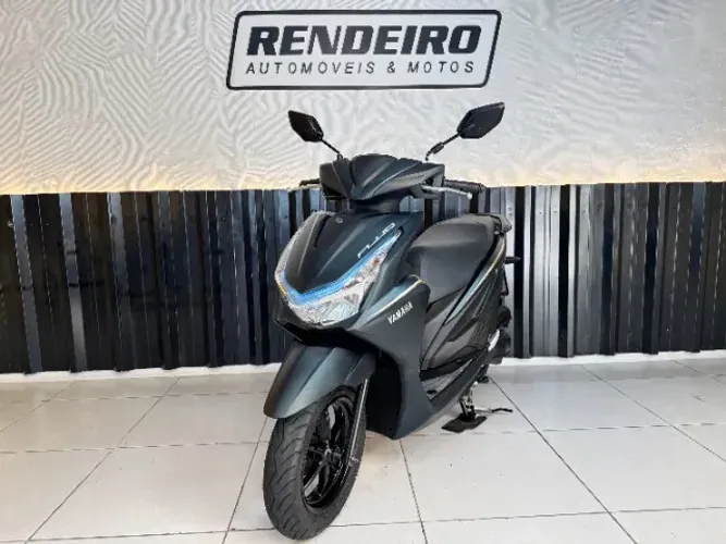 Yamaha Fluo Hybrid ano 2027 com 7mil km aceito troca
