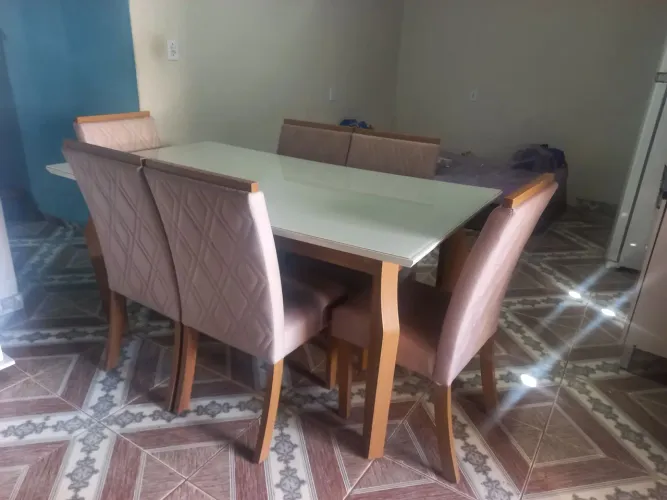 Mesa de 6 cadeiras