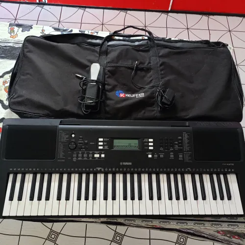 Vendo teclado Yamaha psr-e373