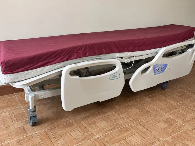 Maca hospitalar elétrica
