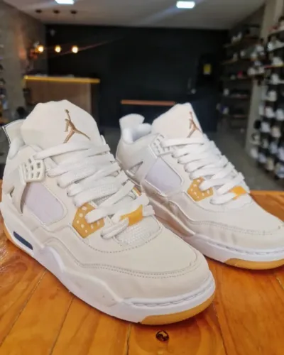 Bota Nike Air Jordan 4 Retro Masculino Premium Cor: Metallic Gold - Disponível 38 AO 43