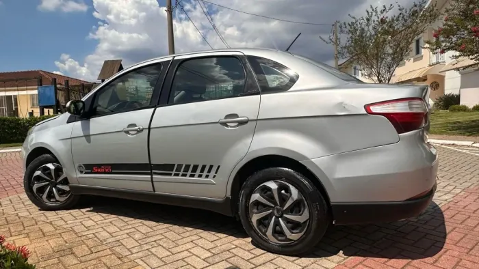 Fiat Grand Siena Attrac. 1.4 EVO F.flex 8V 2015