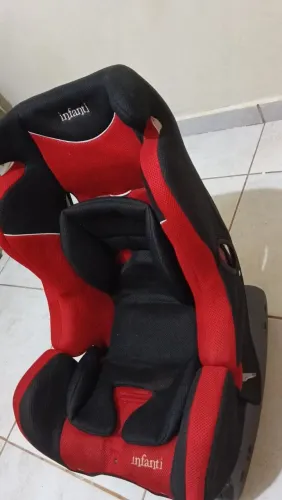 Vende-se cadeirinha