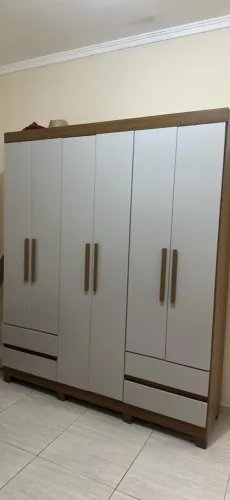 Guarda-roupa 