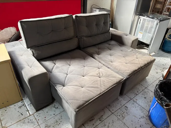 Sofa retratil cinza