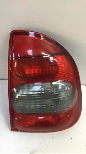 Lanterna Traseira Direita Chevrolet Corsa Sedan 2005 Direito