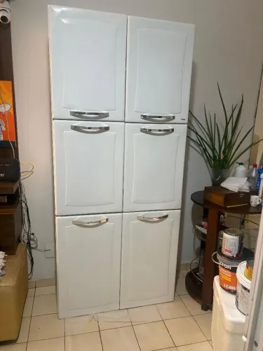 Vendo 1 ventilador teto e 2 armários Itatiaia