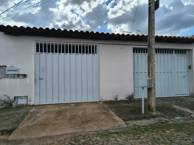 Vendo casa aeroporto Itaúna
