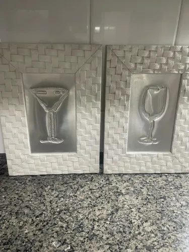Lindos quadros com detalhe em inox
