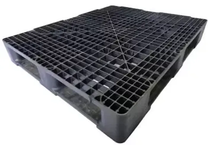 Pallet de plásticos 1,10x1,30m