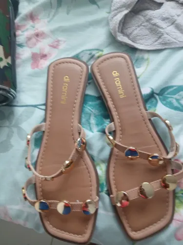 Vendo sandalia 