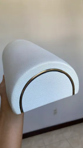 Apoio de mão para unha em gel branco e dourado