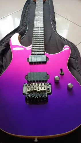 Guitarra Luthieria Custom Synthwave / Hair Metal - DiMarzio e Malagoli