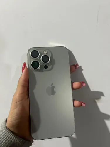 Vendo iPhone 15 pro max 