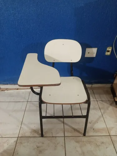 Cadeira estudantil 