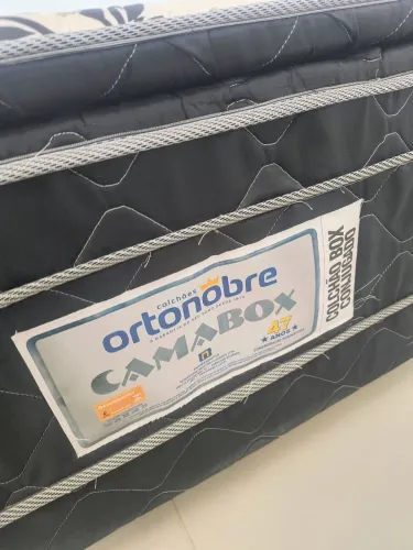 Cama box casal