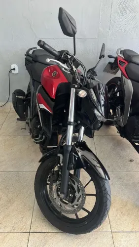 Fazer FZ25  muito nova  