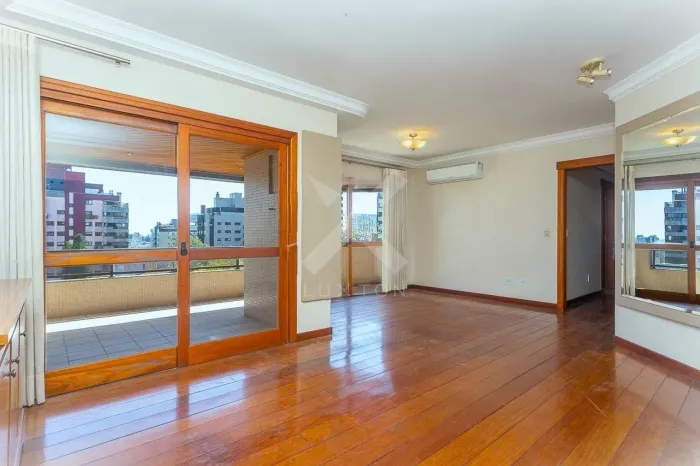 Apartamento semi mobiliado de 4 dormitórios para alugar no bairro Auxiliadora!