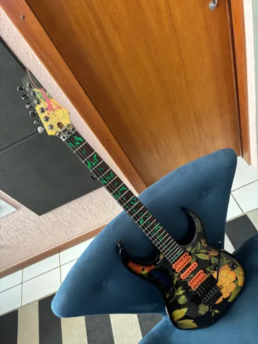 Guitarra Ibanez Jem Pattern Floral 