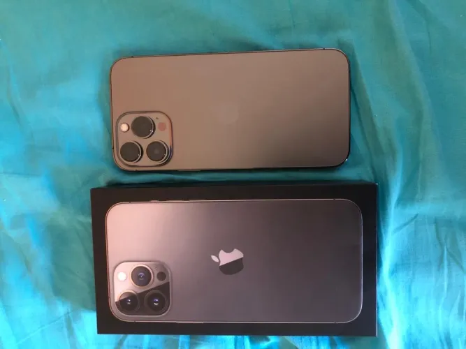 iPhone 13 Pro Max todo original 78% saúde com caixa e cabo original 