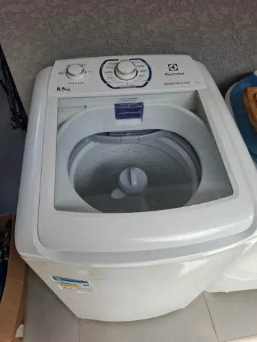 Máquina de lavar semi nova