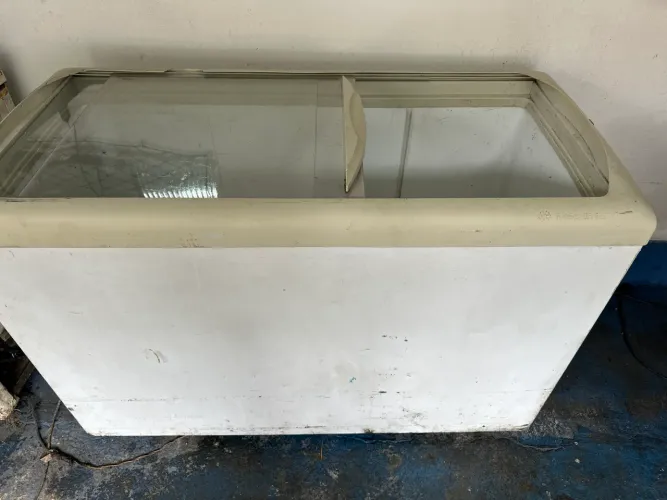 Freezer horizontal sorveteira 450 litros 220v