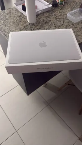 MacBook Neo 256 Prata Lacrado