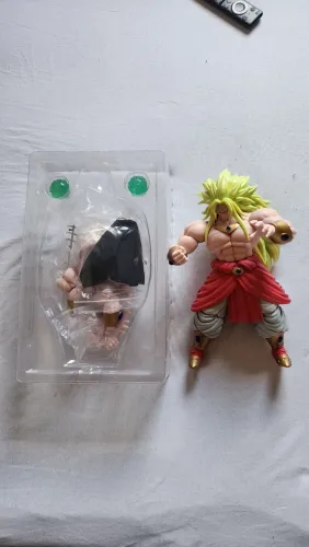 Broly SSJ 3 Kong sem caixa
