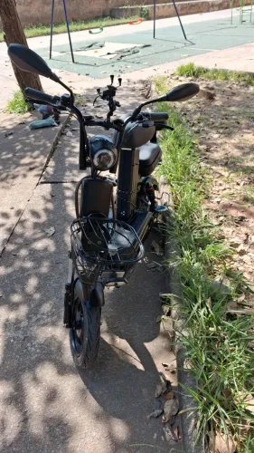 Scooter Elétrica 1000W 32km/h 60km por carga