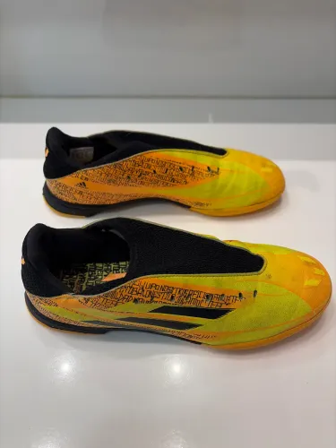 Tênis adidas MESSI futsal 