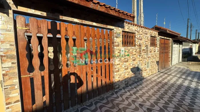 Casa em Rua México - Bopiranga - Itanhaém/SP