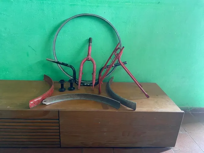 Peças de bicicleta antiga