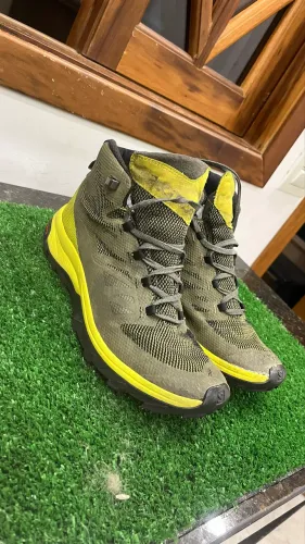 Bota Salomon Mid GTX