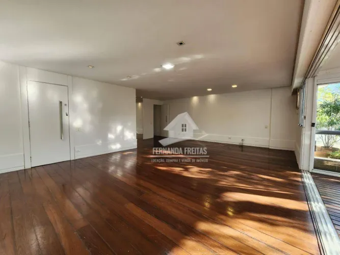 Cobertura duplex para alugar com 5 quartos, 374 m² por R$ 18.000/mês na Barra da Tijuca Ri