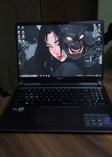 Notebook Gamer MSI Vector GP68hx - RTX 4080, i9 12900HX, 32GB RAM DDR5, 1 TB SSD Nvme