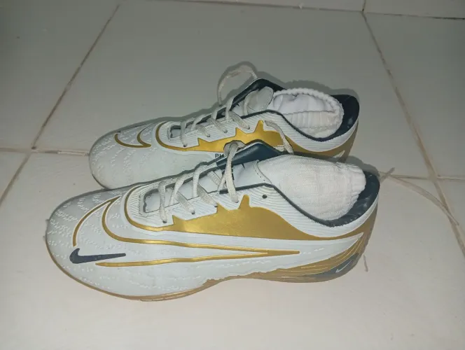 Chuteira Phantom GX nike