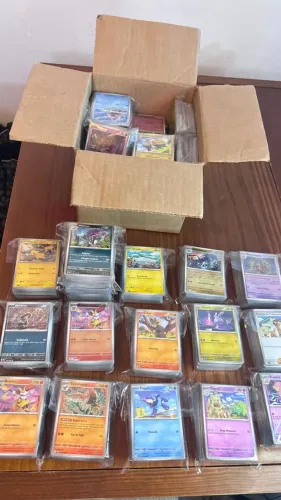 Pokémon Bulk 3.700 Cartas Variadas (60% Heróis Excelsos, comuns, foil e reverse foil)