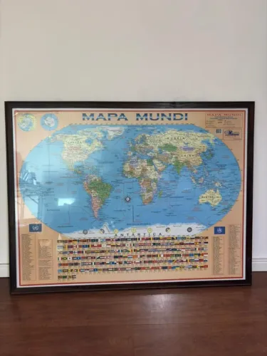 Quadro Mapa Mundi com Moldura de Madeira e Vidro ? 120×90 cm
