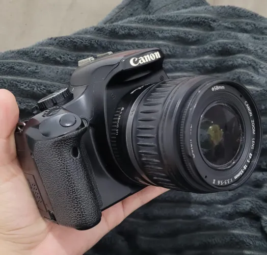 Canon 450D + Lentes 18-55 e 75-300 + Sony Cybershot (para conserto)