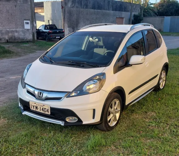 Honda Fit Twist 1.5 Flex 16V 5P Aut. 2014