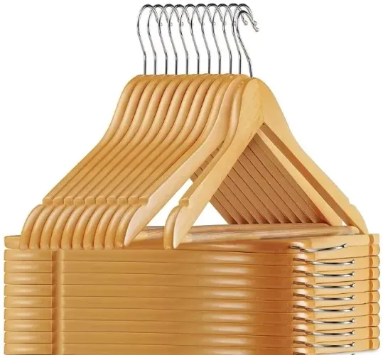 Cabides de madeira monte seu pacote