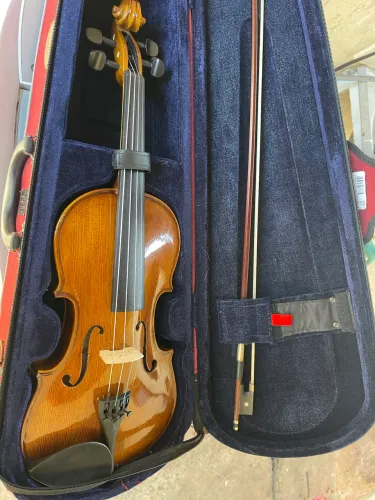 Violino Stentor 4/4 - Necessita Troca de Crina do Arco