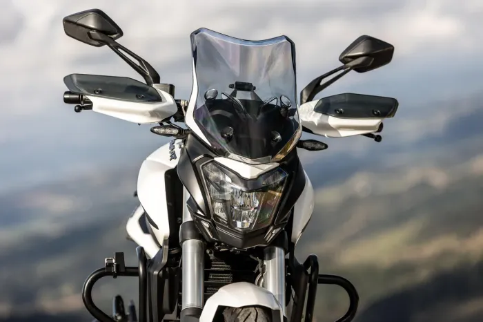 Dominar 400 2026, 0KM. A partir de R$26.990 à vista, frete incluso. Por tempo limitado
