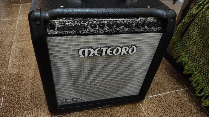 Amplificador para Guitarra Meteoro Simulator Chorus 50W - Totalmente Revisado