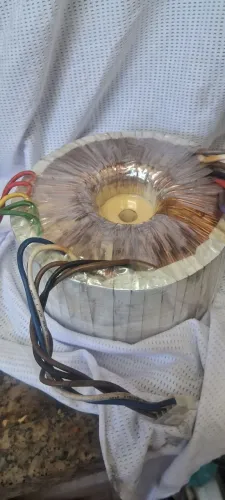 Transformador toroidal potente