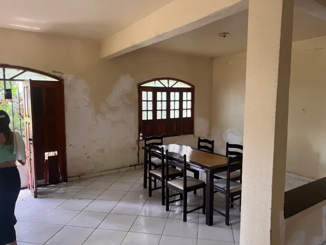 vendo sítio/casa grande em outeiro