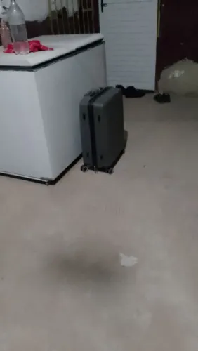 vendo casa bairro jábaete 2 pavimento casa muito boa pego carro e outra casa300 mil