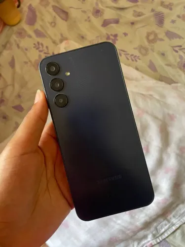 Celular a 16